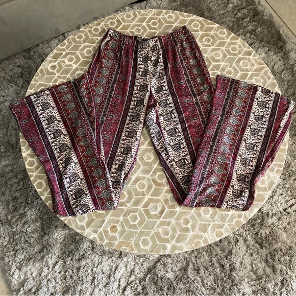 Papaya mid rise flare pants (S) - Picture 6 of 6